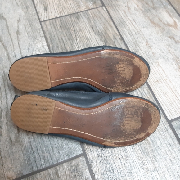 4/$25 LaTigo Leather Flats - Picture 5 of 5